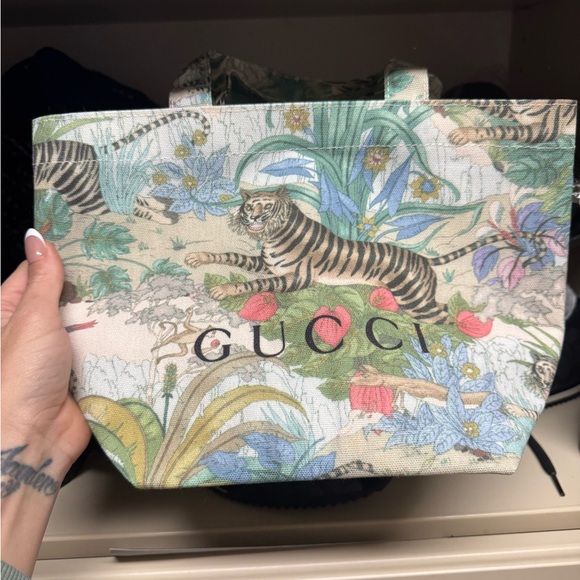 Gucci Jungle Print Canvas Tote GWP - Picture 3 of 4